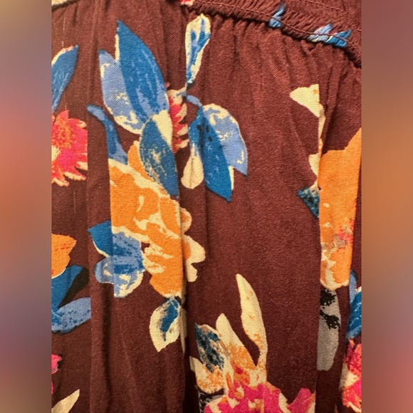 Brownish Purple Jumpsuit with Shirred Elastic Off-the-shoulder Top and Pockets - Picture 8 of 9